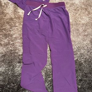 FIGS women’s scrub bottoms